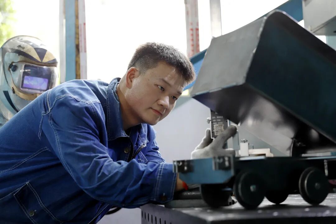 3.孫佳銀 建筑金屬構(gòu)造項目銀牌