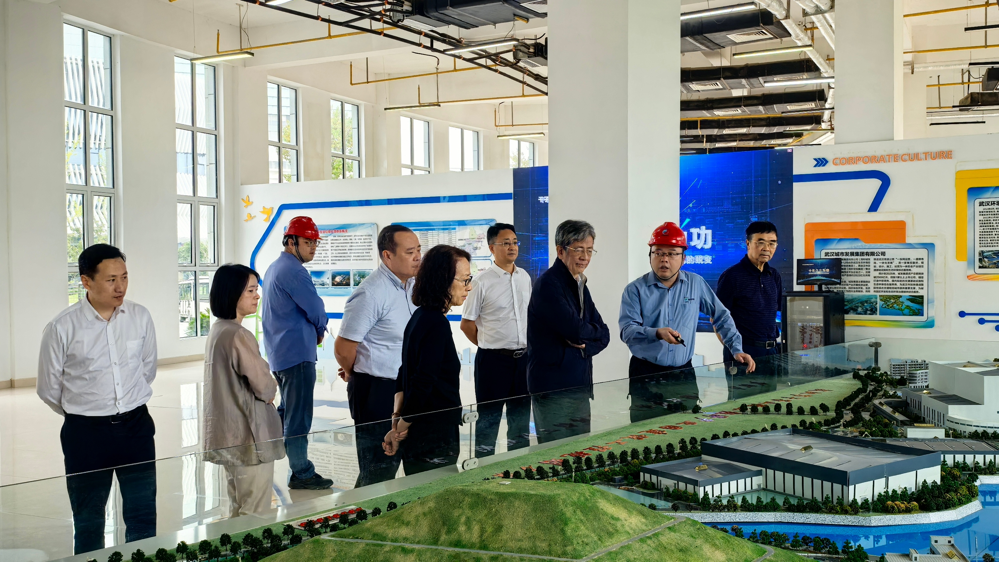 5-外部董事一行實地調研中冶南方千子山循環(huán)經濟產業(yè)園項目